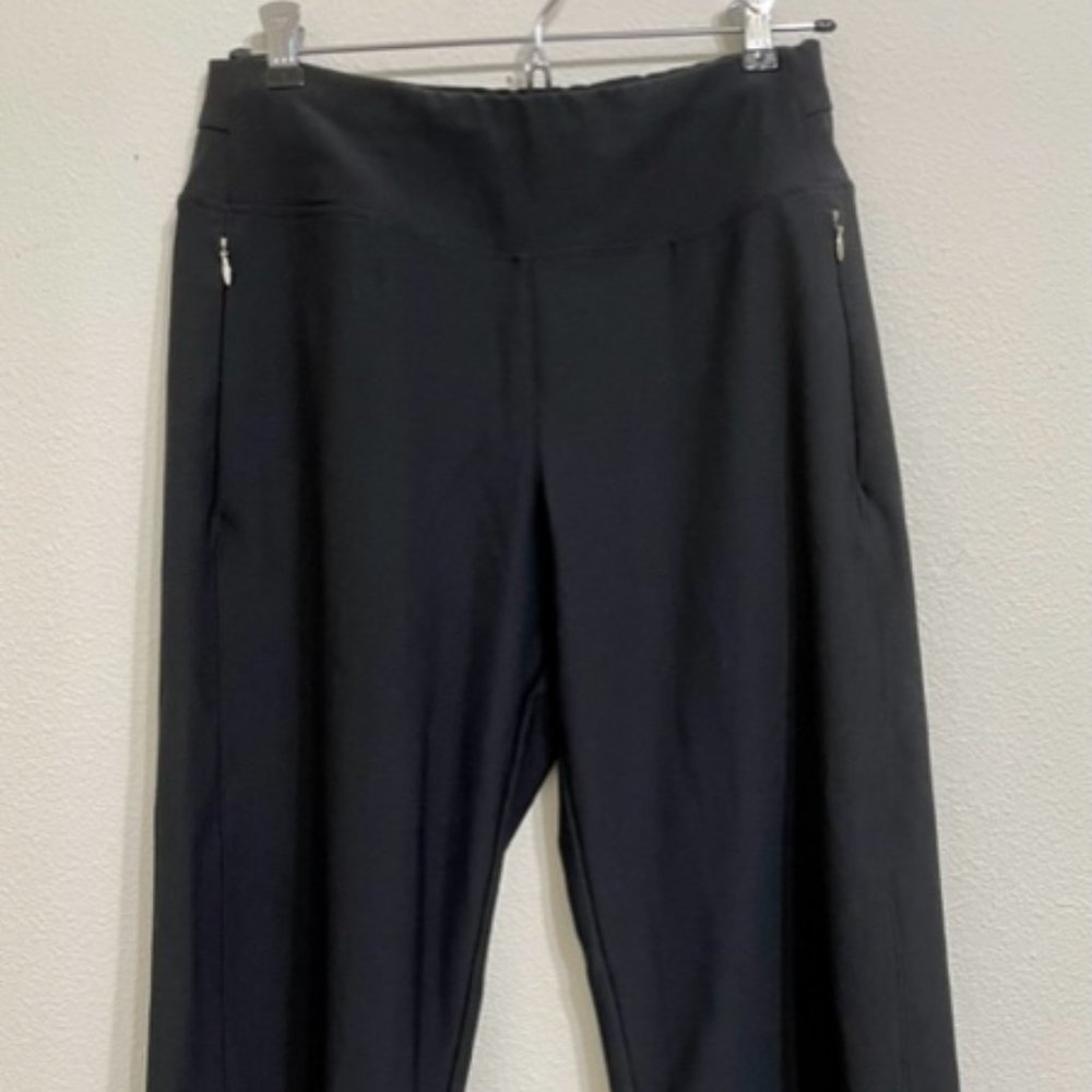 Lucy Activewear Capri S Black Perfect condition Relaxed stretch 2  zip pockets